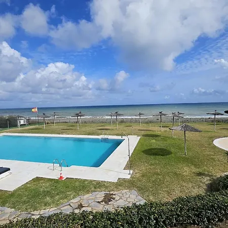 Beachfront With Rooftop Terrace - - La Duquesa