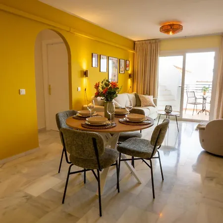 شقة Beachfront With Rooftop Terrace - - La Duquesa مانيلفا