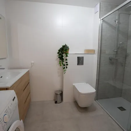 Beachfront With Rooftop Terrace - - La Duquesa شقة مانيلفا